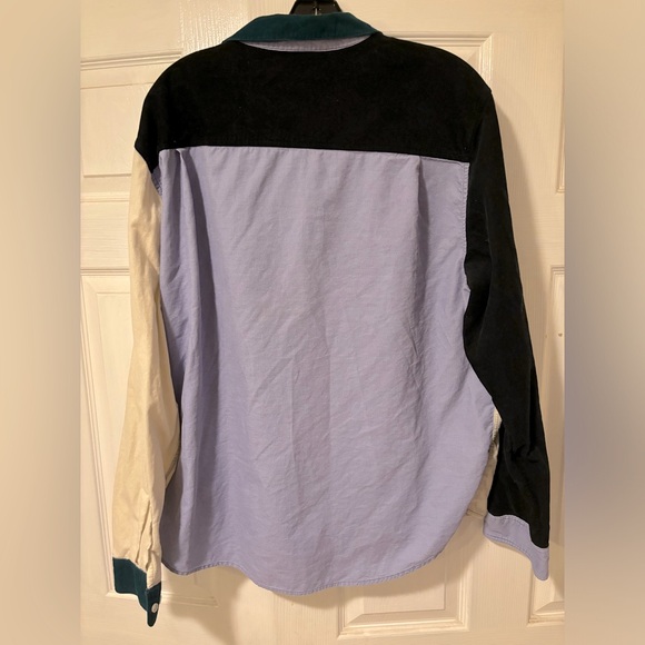 Urban Outfitters men’s long sleeve button up - Picture 3 of 3